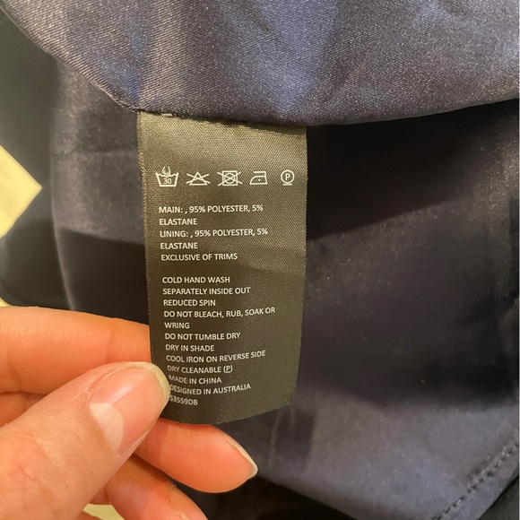 Bardot Rona midi dress in navy size large - Picture 12 of 12